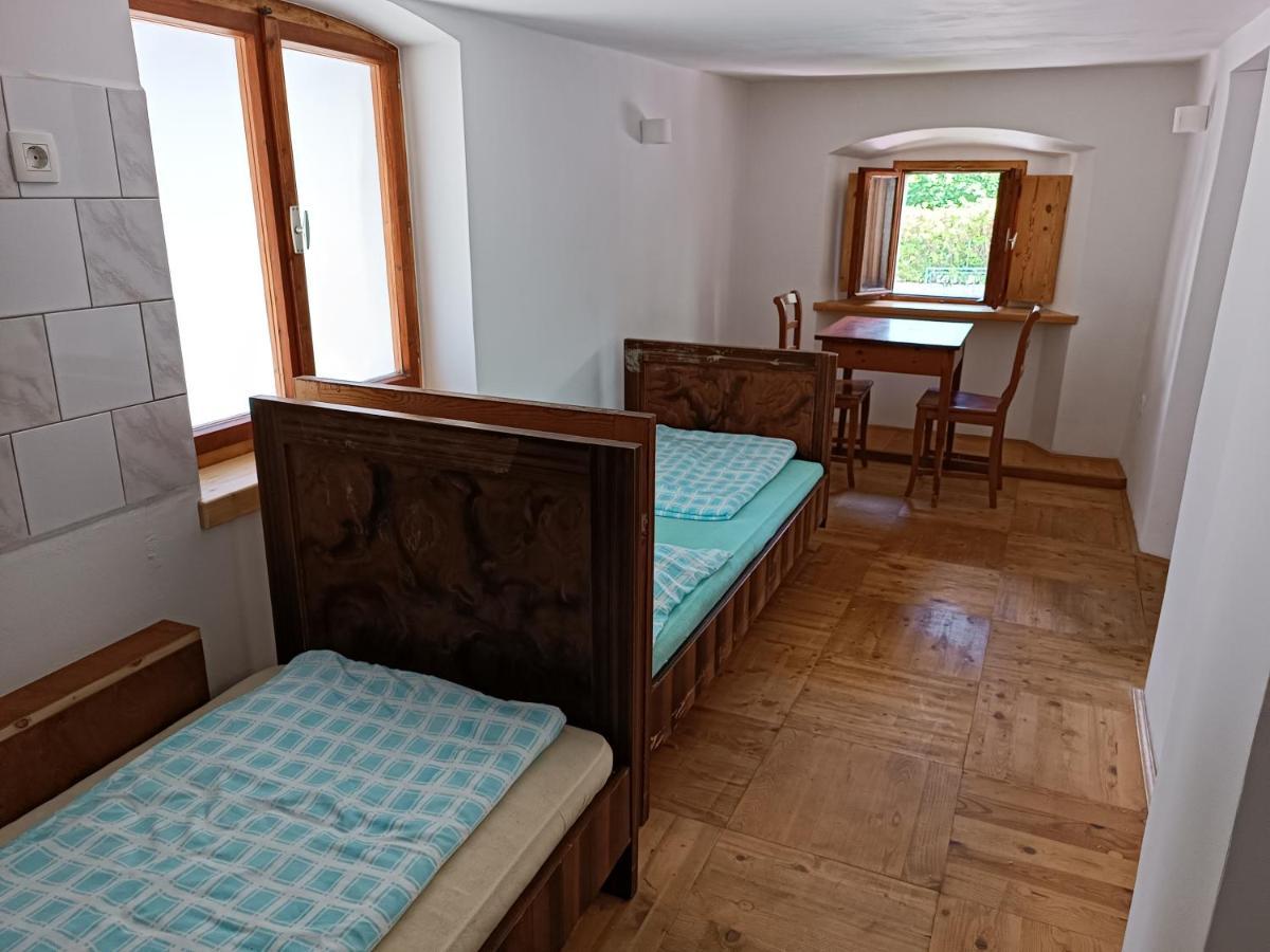 Pr Mocnk Hostel Bled Buitenkant foto